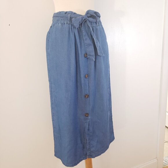 3/$30 Love Tree Light Denim Blue Belted Skirt - Picture 1 of 9